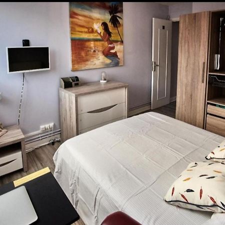 Chambres A Louer Dans Appartement Balcon - Wifi - Parking Gratuit Nevers Exteriér fotografie