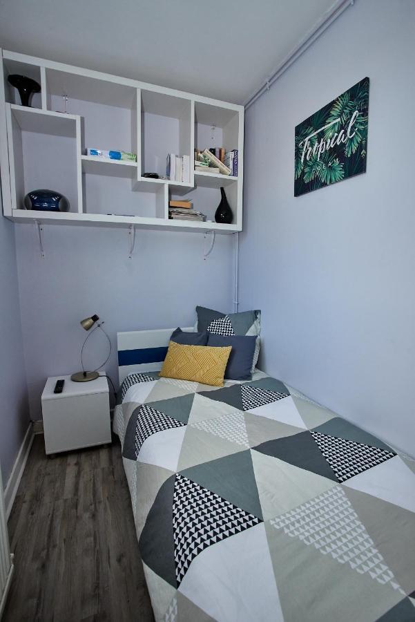 Chambres A Louer Dans Appartement Balcon - Wifi - Parking Gratuit Nevers Exteriér fotografie